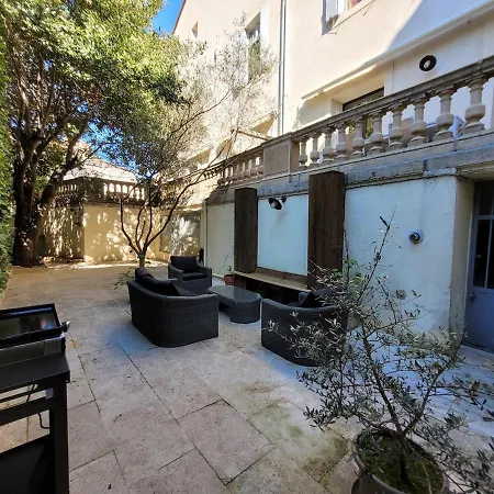 Magnifique 8 Personnes Hyper Centre Apartment