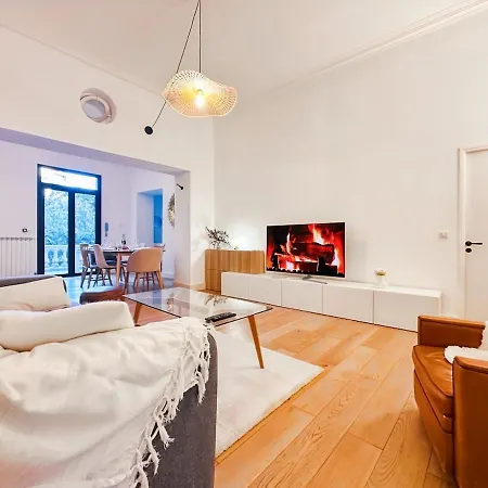 Apartment Magnifique 8 Personnes Hyper Centre Montpellier